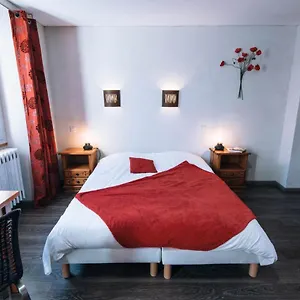 https://chalet-de-lanza.fr-provencehotel.com